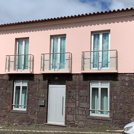 Апартаменты Azorean Stones House Ap D, Vila Do Porto, Acores Экстерьер фото